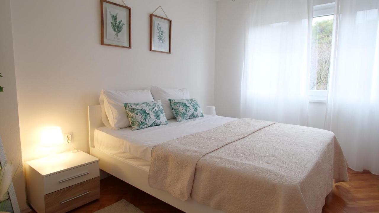 Arena Apartment With 3 Bedrooms In The City Center PUY 외부 사진