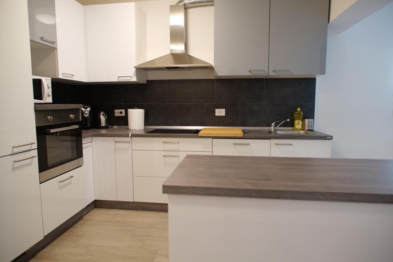 Arena Apartment With 3 Bedrooms In The City Center PUY 외부 사진